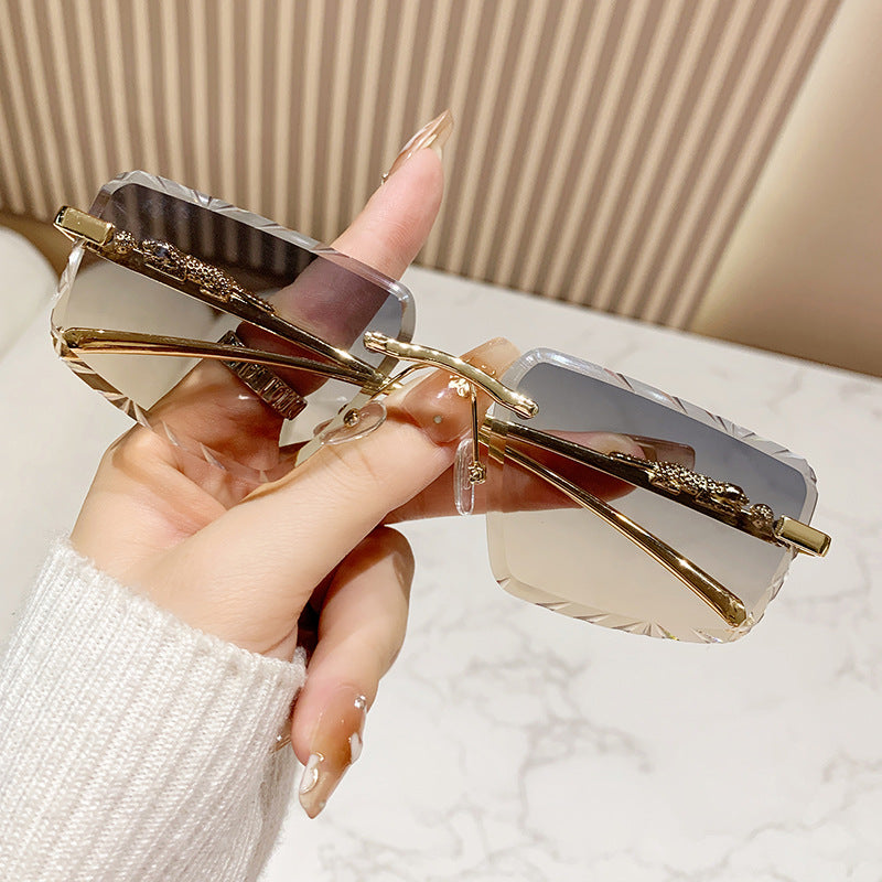 Wholesale Trendy Cheetah Retro Metal Frameless Square Colored Sunglasses